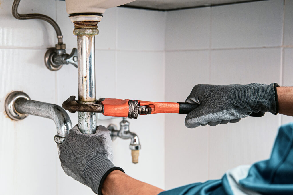 Leak Detection in Hills
